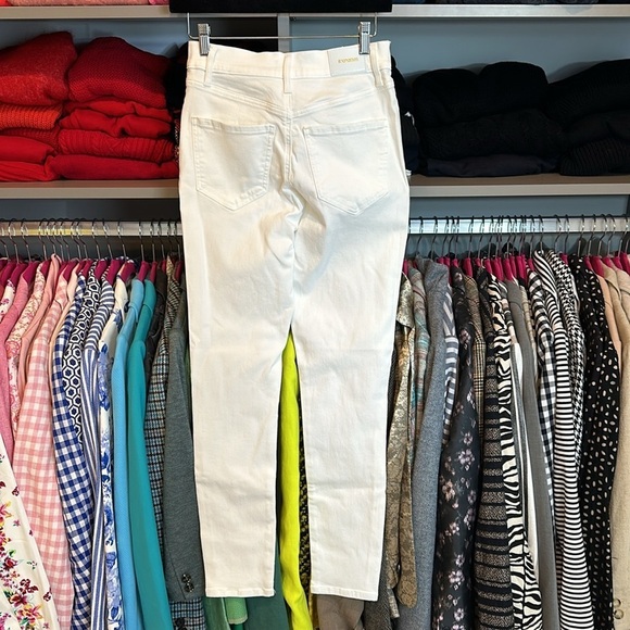 Express white skinny high rise jeans size 2 - Picture 3 of 3